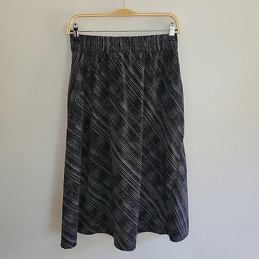Athleta Arrival Skirt Black Plaid A-Line Elastic Waist‎ Athleisure Casual Sporty